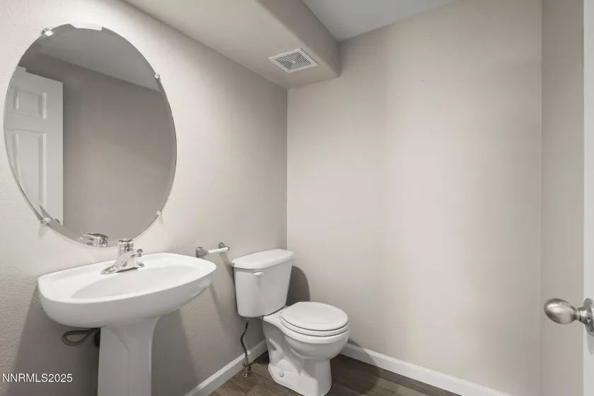 3833 Heron'S Landing, Reno, Nevada 89502, 2 Bedrooms Bedrooms, ,3 BathroomsBathrooms,Residential,Residential,Heron'S Landing,250050859