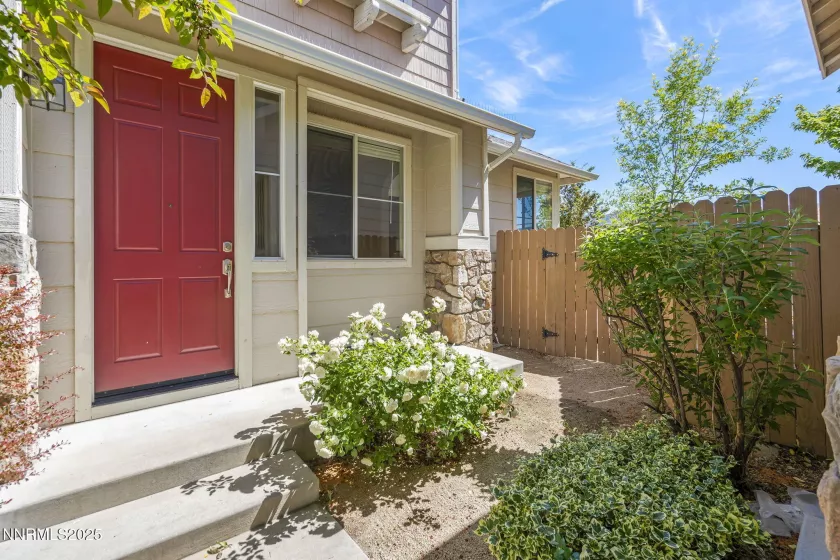 3833 Heron'S Landing, Reno, Nevada 89502, 2 Bedrooms Bedrooms, ,3 BathroomsBathrooms,Residential,Residential,Heron'S Landing,250050859