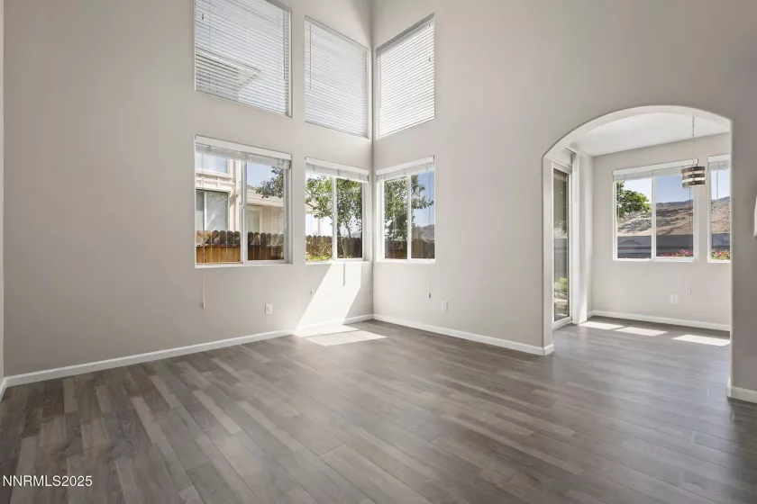 3833 Heron'S Landing, Reno, Nevada 89502, 2 Bedrooms Bedrooms, ,3 BathroomsBathrooms,Residential,Residential,Heron'S Landing,250050859