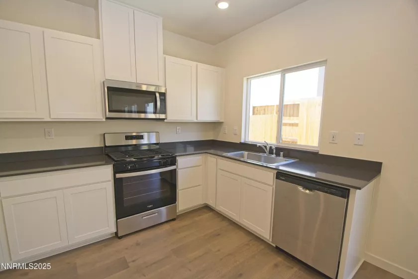 8905 Windy Ravine, Reno, Nevada 89506, 3 Bedrooms Bedrooms, ,3 BathroomsBathrooms,Residential Lease,Manufactured,Windy Ravine,250050860