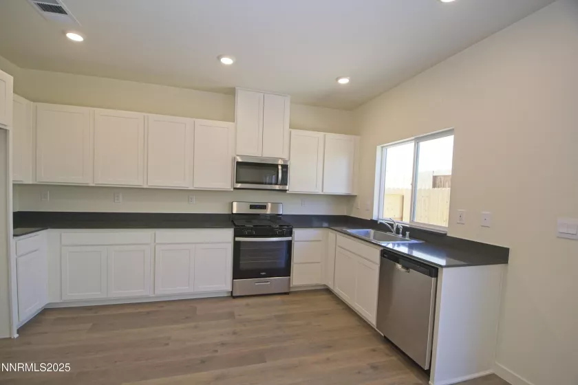 8905 Windy Ravine, Reno, Nevada 89506, 3 Bedrooms Bedrooms, ,3 BathroomsBathrooms,Residential Lease,Manufactured,Windy Ravine,250050860