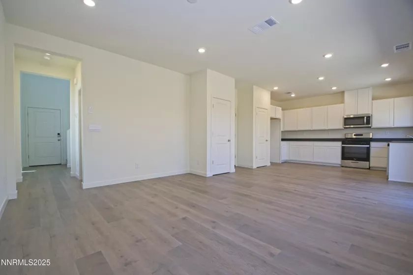 8905 Windy Ravine, Reno, Nevada 89506, 3 Bedrooms Bedrooms, ,3 BathroomsBathrooms,Residential Lease,Manufactured,Windy Ravine,250050860