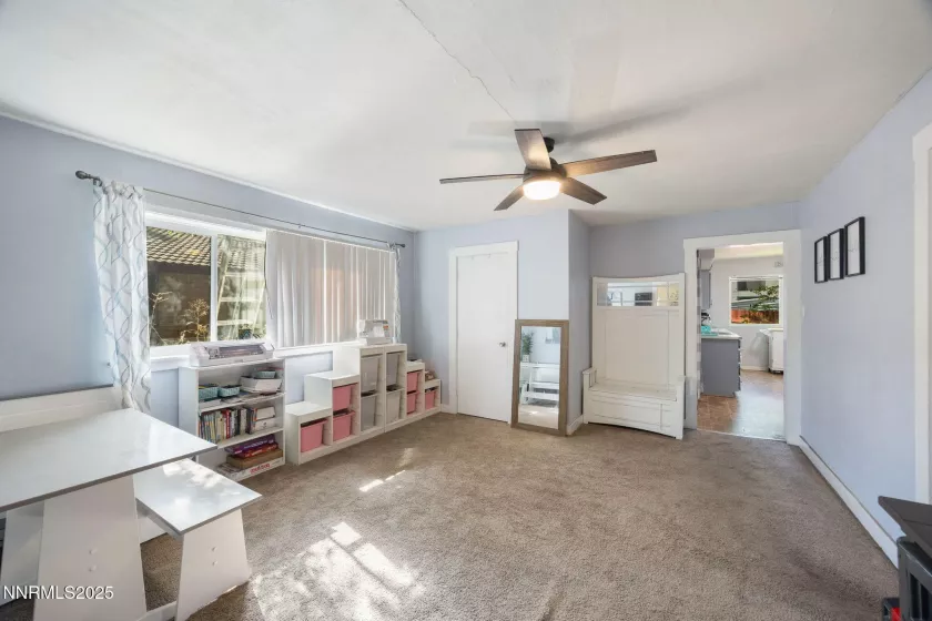 1124 H, Sparks, Nevada 89431, ,Commercial Sale,Residential,H,250050861