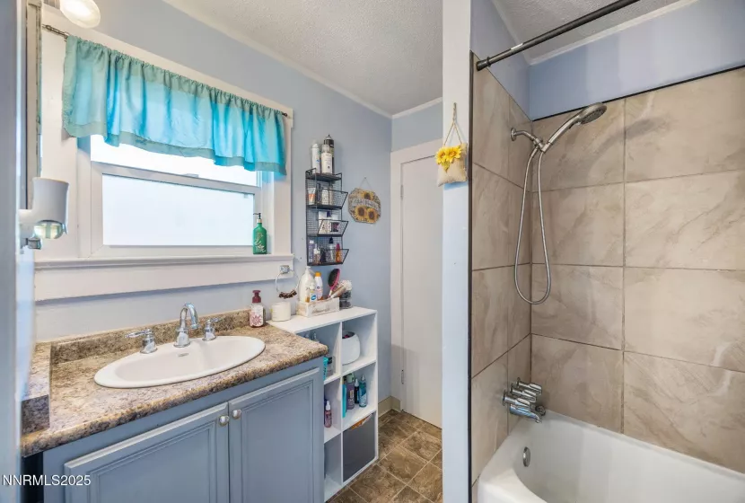 1124 H, Sparks, Nevada 89431, ,Commercial Sale,Residential,H,250050861