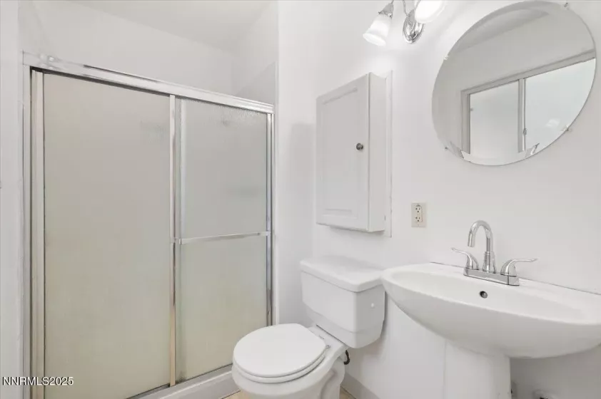 664 Beldon, Reno, Nevada 89503, 3 Bedrooms Bedrooms, ,2 BathroomsBathrooms,Residential,Residential,Beldon,250050867