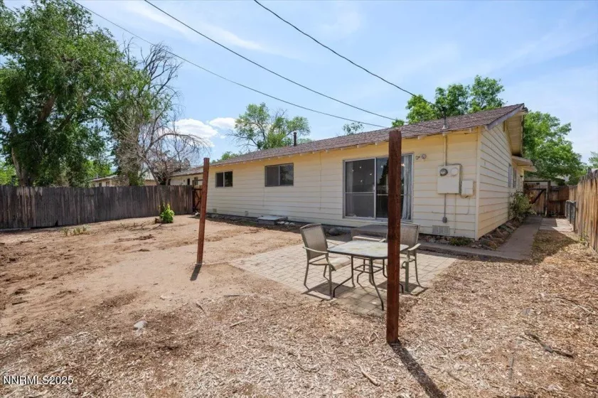 664 Beldon, Reno, Nevada 89503, 3 Bedrooms Bedrooms, ,2 BathroomsBathrooms,Residential,Residential,Beldon,250050867