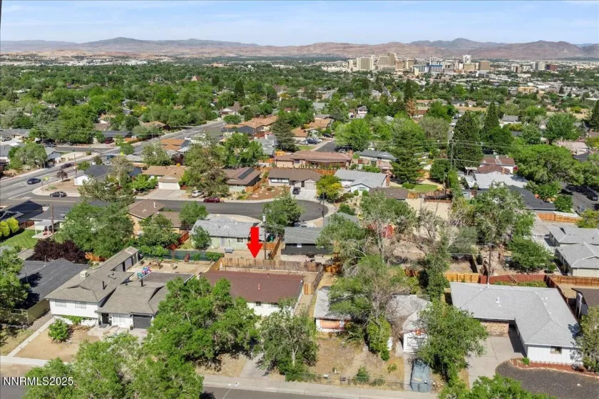 664 Beldon, Reno, Nevada 89503, 3 Bedrooms Bedrooms, ,2 BathroomsBathrooms,Residential,Residential,Beldon,250050867