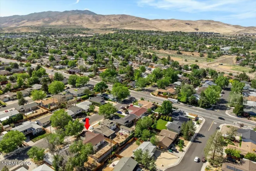 664 Beldon, Reno, Nevada 89503, 3 Bedrooms Bedrooms, ,2 BathroomsBathrooms,Residential,Residential,Beldon,250050867