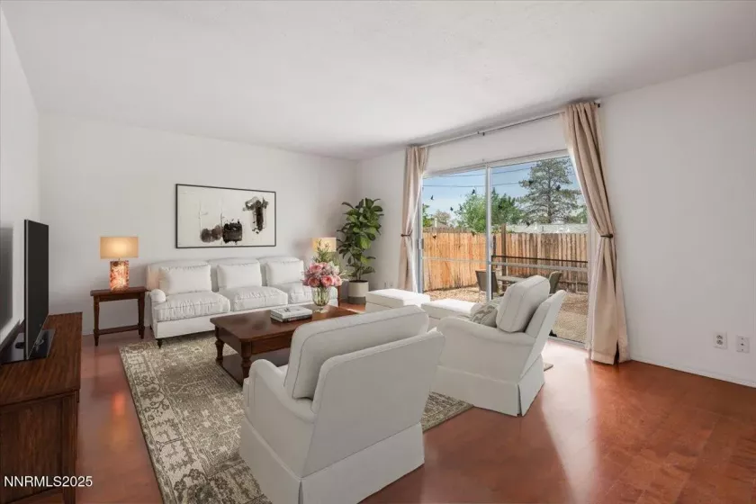 664 Beldon, Reno, Nevada 89503, 3 Bedrooms Bedrooms, ,2 BathroomsBathrooms,Residential,Residential,Beldon,250050867