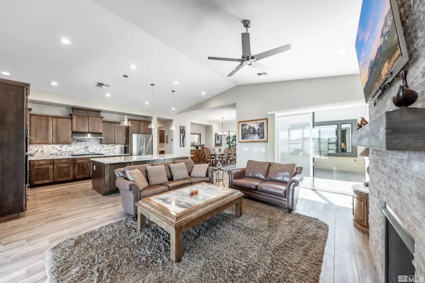 2347 Iron Square, Reno, Nevada 89521, 3 Bedrooms Bedrooms, ,4 BathroomsBathrooms,Residential,Residential,Iron Square,250006098