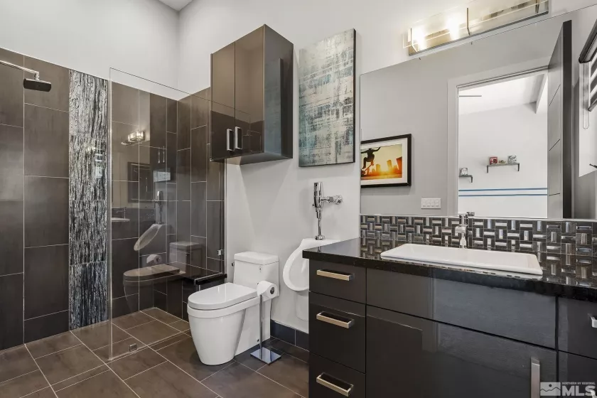 2385 Eagle Bend, Reno, Nevada 89523, 4 Bedrooms Bedrooms, ,7 BathroomsBathrooms,Residential,Residential,Eagle Bend,250004031