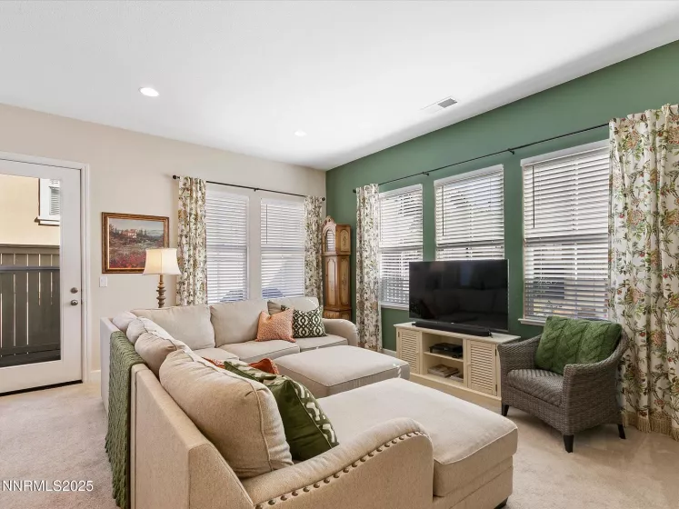 7693 Stone Bluff, Reno, Nevada 89523, 4 Bedrooms Bedrooms, ,3 BathroomsBathrooms,Residential,Residential,Stone Bluff,250050869
