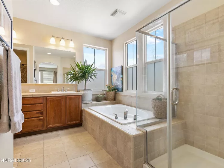 7693 Stone Bluff, Reno, Nevada 89523, 4 Bedrooms Bedrooms, ,3 BathroomsBathrooms,Residential,Residential,Stone Bluff,250050869