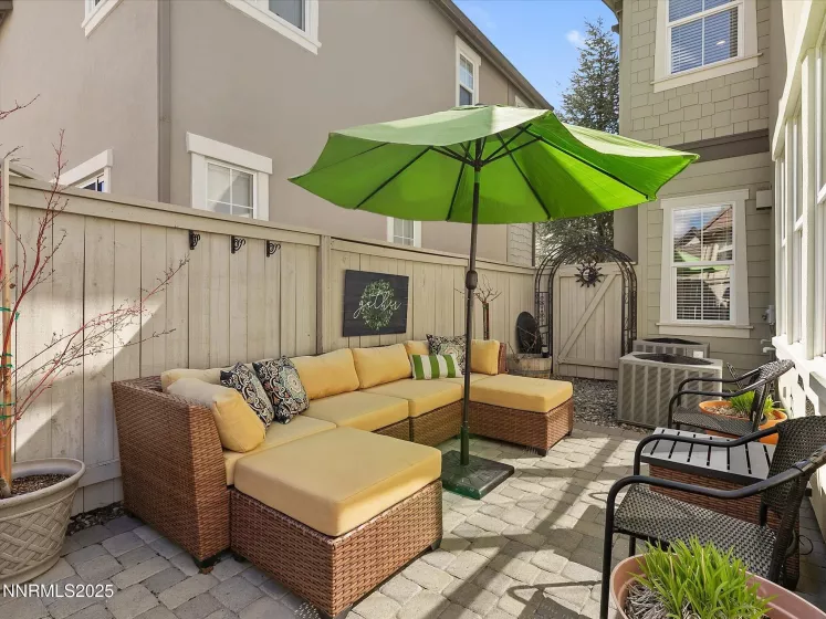 7693 Stone Bluff, Reno, Nevada 89523, 4 Bedrooms Bedrooms, ,3 BathroomsBathrooms,Residential,Residential,Stone Bluff,250050869