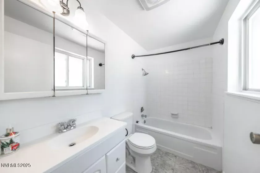 4211 Houston, Reno, Nevada 89502, 3 Bedrooms Bedrooms, ,2 BathroomsBathrooms,Residential,Residential,Houston,250050878