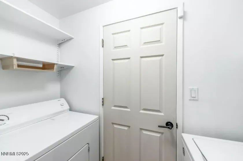 4211 Houston, Reno, Nevada 89502, 3 Bedrooms Bedrooms, ,2 BathroomsBathrooms,Residential,Residential,Houston,250050878