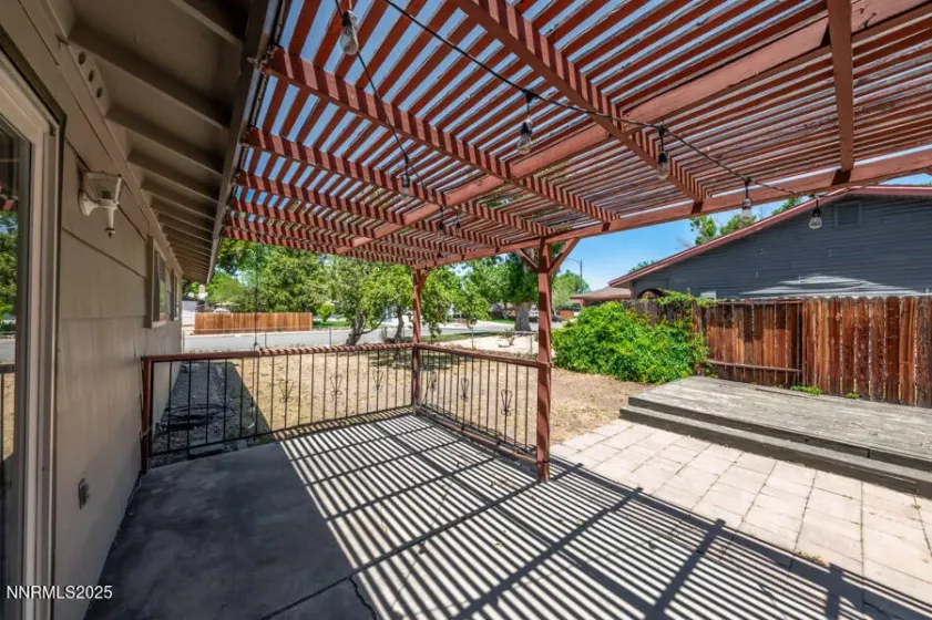 4211 Houston, Reno, Nevada 89502, 3 Bedrooms Bedrooms, ,2 BathroomsBathrooms,Residential,Residential,Houston,250050878