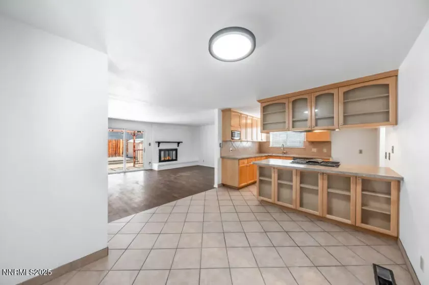 4211 Houston, Reno, Nevada 89502, 3 Bedrooms Bedrooms, ,2 BathroomsBathrooms,Residential,Residential,Houston,250050878