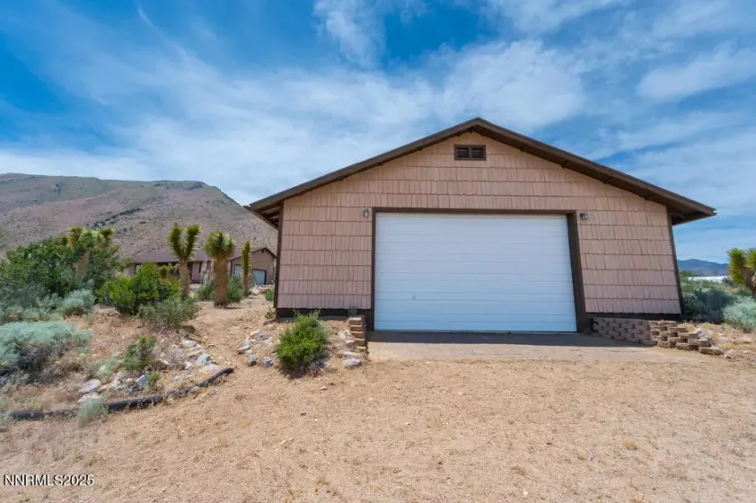 5 Pinon, Smith Valley, Nevada 89444, 3 Bedrooms Bedrooms, ,3 BathroomsBathrooms,Residential,Residential,Pinon,250050879