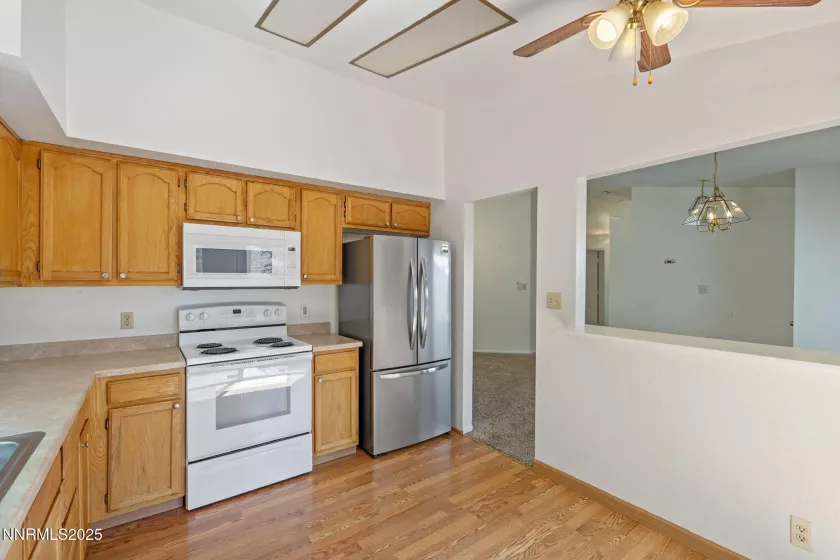 6402 Park, Reno, Nevada 89523, 3 Bedrooms Bedrooms, ,2 BathroomsBathrooms,Residential,Residential,Park,250050880