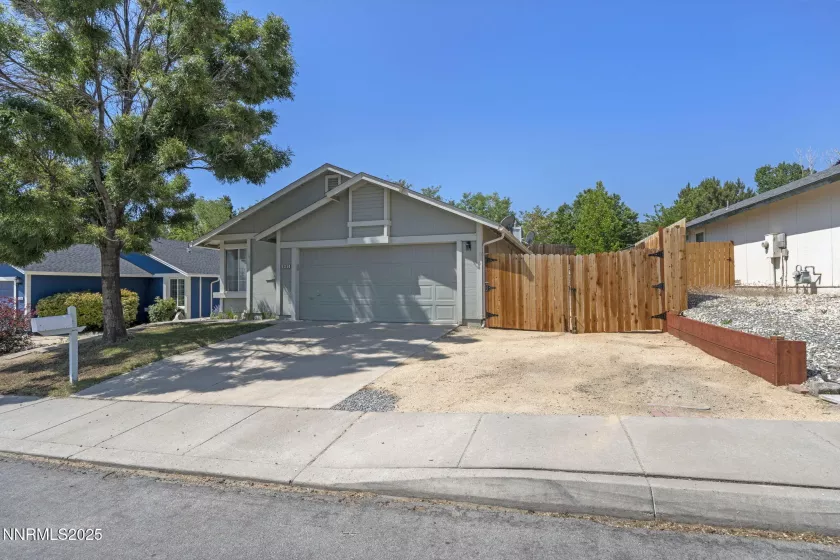 6402 Park, Reno, Nevada 89523, 3 Bedrooms Bedrooms, ,2 BathroomsBathrooms,Residential,Residential,Park,250050880