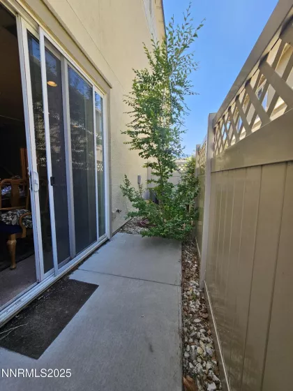 1242 Figuero, Carson City, Nevada 89701, 2 Bedrooms Bedrooms, ,3 BathroomsBathrooms,Residential,Residential,Figuero,250050886