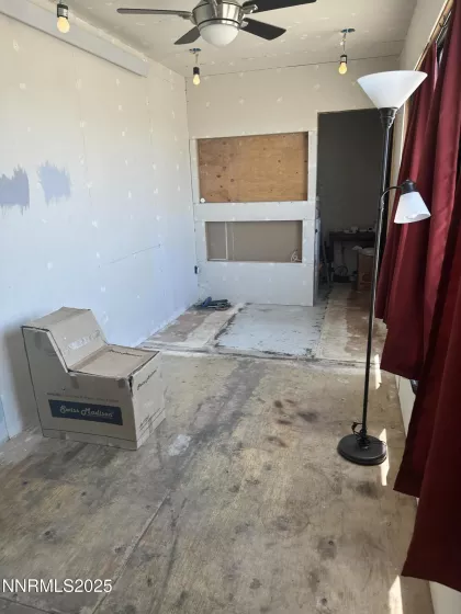 2068 Sierra Vista, Tonopah, Nevada 89049, 1 Bedroom Bedrooms, ,1 BathroomBathrooms,Residential,Residential,Sierra Vista,250050888