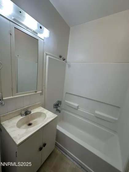 506, 508, 510 Cleveland, Fallon, Nevada 89406, ,Residential Income,Residential,Cleveland,250050889