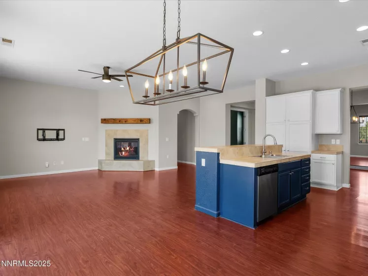129 Maze, Dayton, Nevada 89403, 3 Bedrooms Bedrooms, ,2 BathroomsBathrooms,Residential,Residential,Maze,250050894