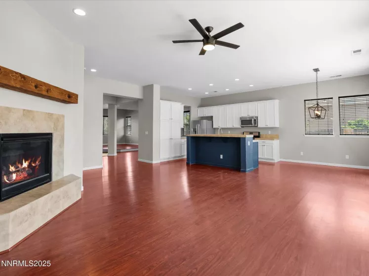 129 Maze, Dayton, Nevada 89403, 3 Bedrooms Bedrooms, ,2 BathroomsBathrooms,Residential,Residential,Maze,250050894