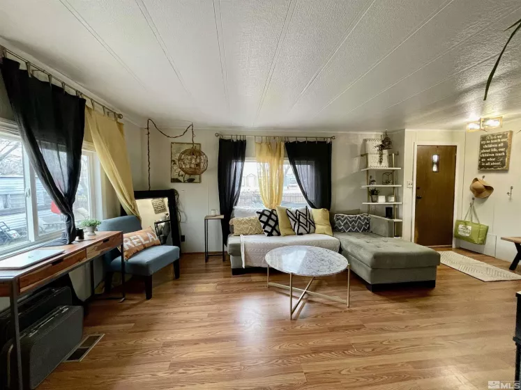 5730 Charjene, Sun Valley, Nevada 89433, 2 Bedrooms Bedrooms, ,2 BathroomsBathrooms,Residential,Residential,Charjene,240014888