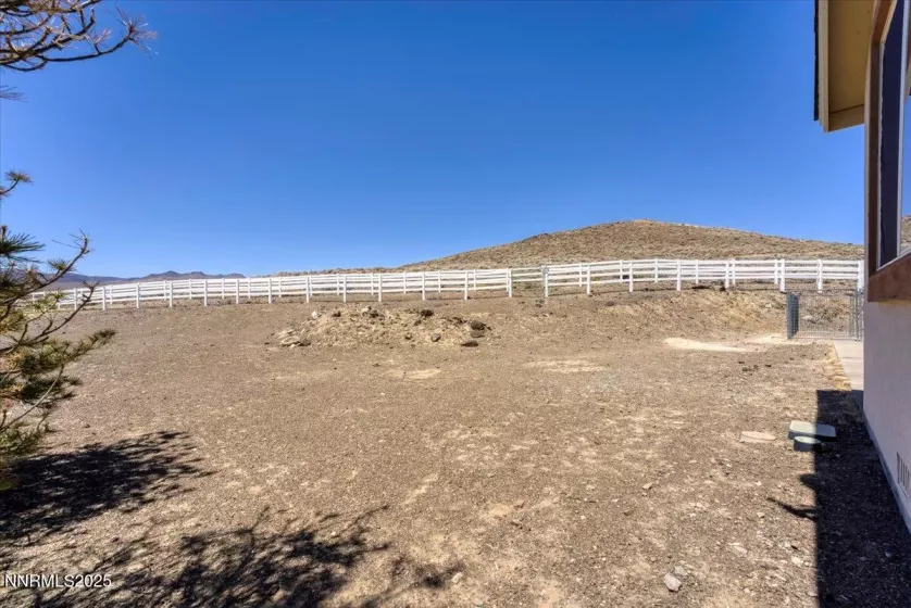 970 Roan, Fernley, Nevada 89408, 3 Bedrooms Bedrooms, ,2 BathroomsBathrooms,Residential,Residential,Roan,250050887