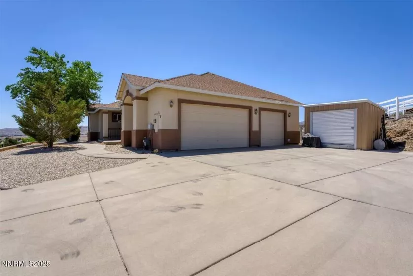 970 Roan, Fernley, Nevada 89408, 3 Bedrooms Bedrooms, ,2 BathroomsBathrooms,Residential,Residential,Roan,250050887