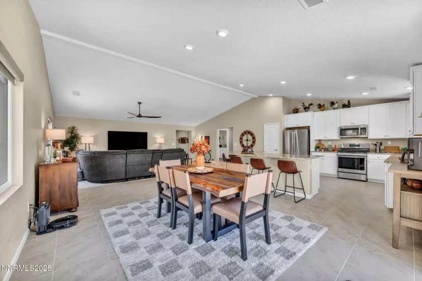 595 Pine Creek, Dayton, Nevada 89403, 4 Bedrooms Bedrooms, ,3 BathroomsBathrooms,Residential,Residential,Pine Creek,250050904