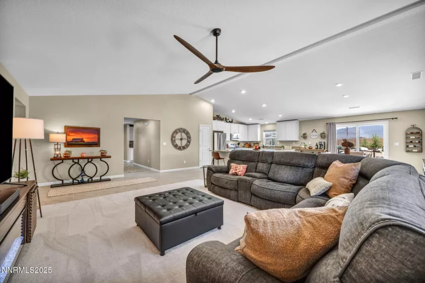 595 Pine Creek, Dayton, Nevada 89403, 4 Bedrooms Bedrooms, ,3 BathroomsBathrooms,Residential,Residential,Pine Creek,250050904
