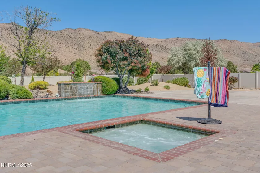 Pool & Spa