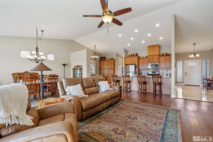 2937 Gentile, Carson City, Nevada 89703, 3 Bedrooms Bedrooms, ,2 BathroomsBathrooms,Residential,Residential,Gentile,250003814