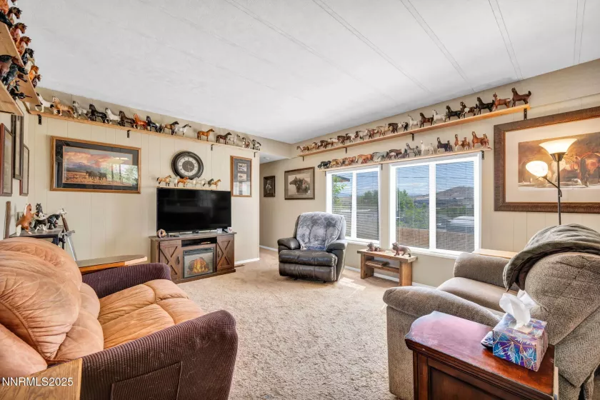 5225 Lupin, Sun Valley, Nevada 89433, 2 Bedrooms Bedrooms, ,2 BathroomsBathrooms,Residential,Residential,Lupin,250050914