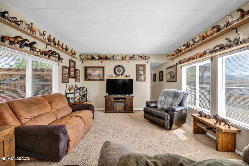 5225 Lupin, Sun Valley, Nevada 89433, 2 Bedrooms Bedrooms, ,2 BathroomsBathrooms,Residential,Residential,Lupin,250050914