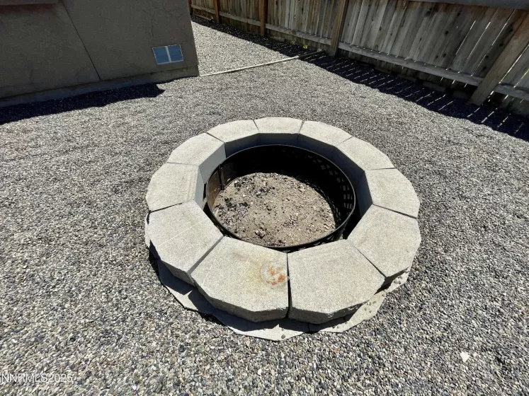 935 Lonnie, Winnemucca, Nevada 89445, 3 Bedrooms Bedrooms, ,2 BathroomsBathrooms,Residential,Residential,Lonnie,250050917