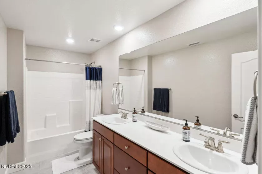 7451 Opus One, Reno, Nevada 89506, 4 Bedrooms Bedrooms, ,2 BathroomsBathrooms,Residential,Residential,Opus One,250050924