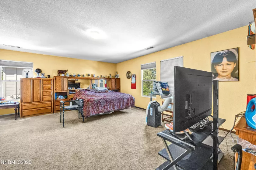 9599 Canyon Meadows, Reno, Nevada 89506, 5 Bedrooms Bedrooms, ,3 BathroomsBathrooms,Residential,Residential,Canyon Meadows,250050925