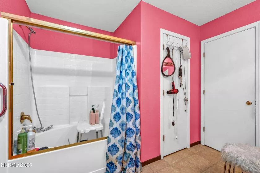 9599 Canyon Meadows, Reno, Nevada 89506, 5 Bedrooms Bedrooms, ,3 BathroomsBathrooms,Residential,Residential,Canyon Meadows,250050925