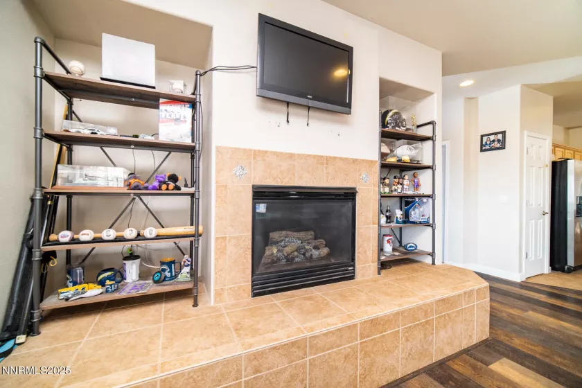 211 Jimmy'S Peak, Fernley, Nevada 89408, 4 Bedrooms Bedrooms, ,4 BathroomsBathrooms,Residential,Residential,Jimmy'S Peak,250050926