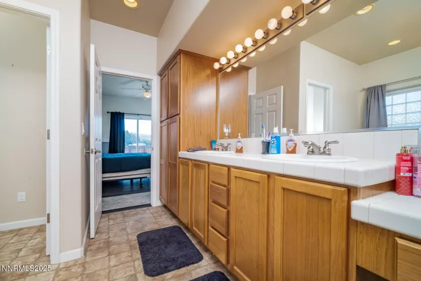 211 Jimmy'S Peak, Fernley, Nevada 89408, 4 Bedrooms Bedrooms, ,4 BathroomsBathrooms,Residential,Residential,Jimmy'S Peak,250050926