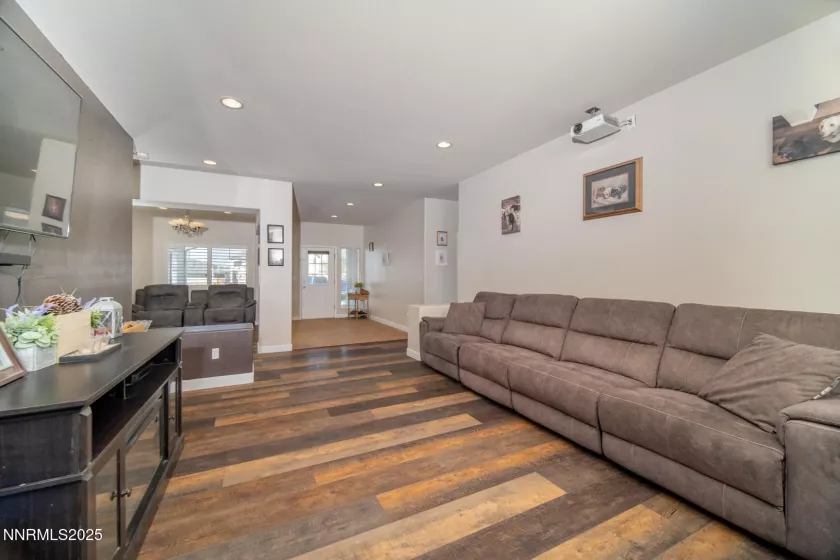 211 Jimmy'S Peak, Fernley, Nevada 89408, 4 Bedrooms Bedrooms, ,4 BathroomsBathrooms,Residential,Residential,Jimmy'S Peak,250050926