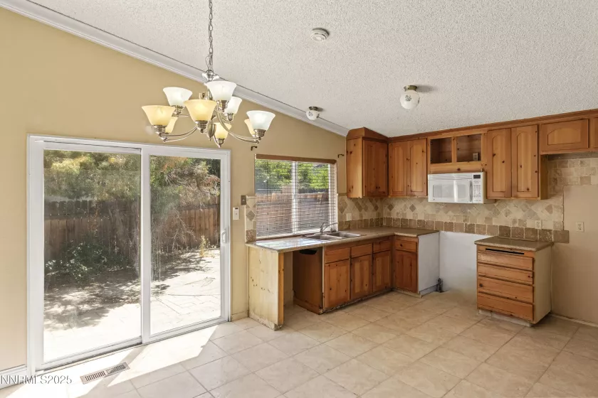779 York, Sparks, Nevada 89434, 3 Bedrooms Bedrooms, ,2 BathroomsBathrooms,Residential,Residential,York,250050927