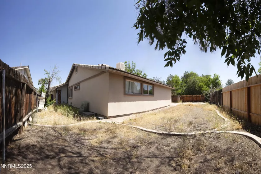779 York, Sparks, Nevada 89434, 3 Bedrooms Bedrooms, ,2 BathroomsBathrooms,Residential,Residential,York,250050927