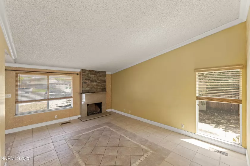 779 York, Sparks, Nevada 89434, 3 Bedrooms Bedrooms, ,2 BathroomsBathrooms,Residential,Residential,York,250050927