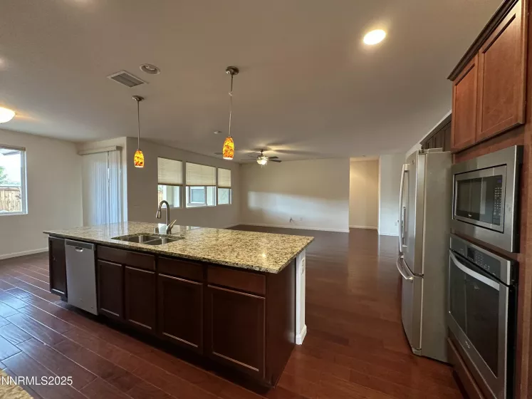 9885 Kerrydale, Reno, Nevada 89521, 4 Bedrooms Bedrooms, ,4 BathroomsBathrooms,Residential Lease,Manufactured,Kerrydale,250050988